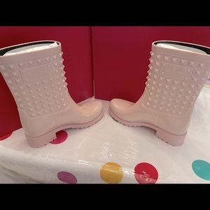 NEVER WORN WATER ROSE VALENTINO ROCKSTUD RAINBOOTS